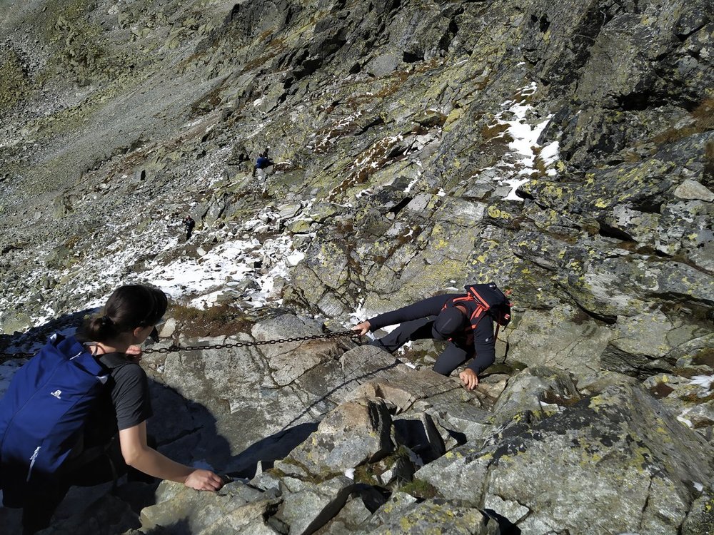 Bystra ławka łańcuch.jpg