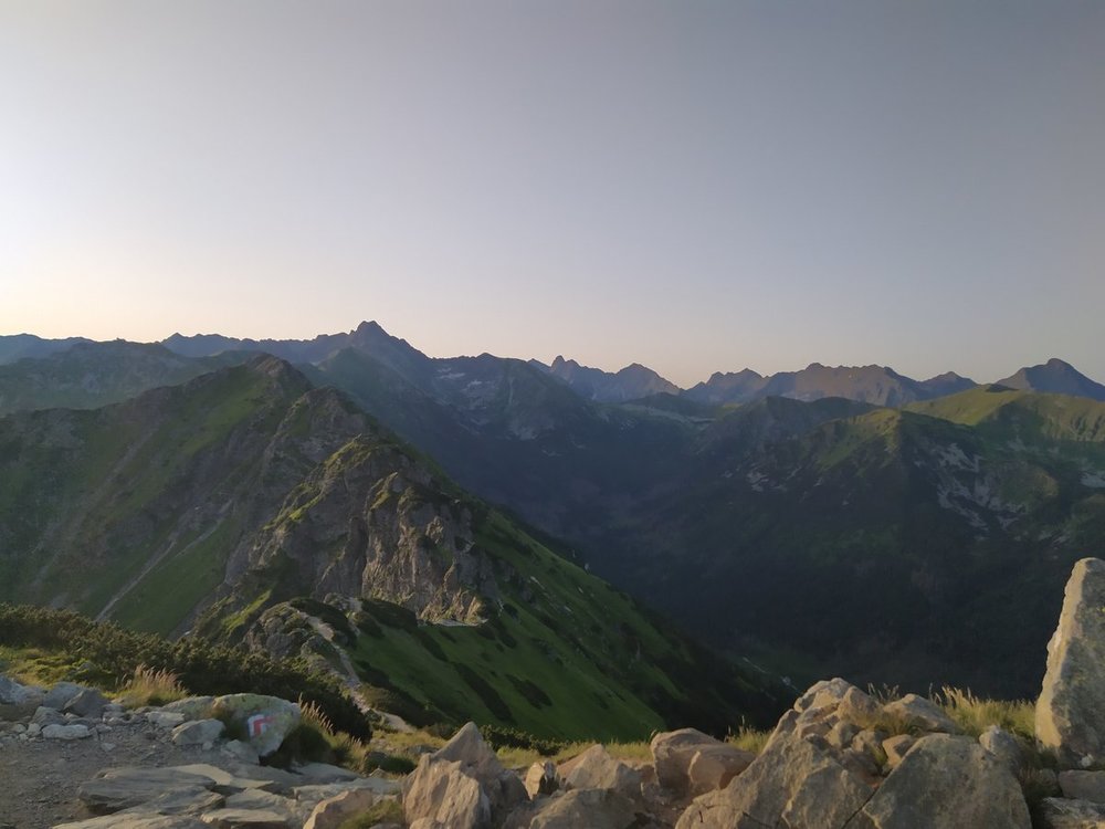 Tatry po wschodzie.jpg